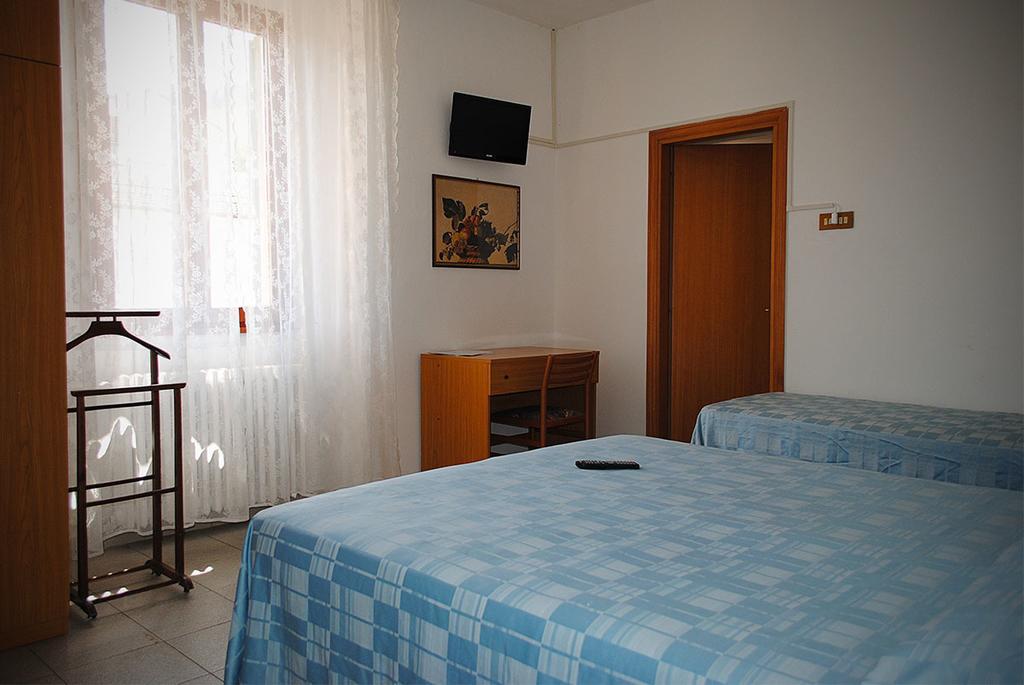 Albergo Ristorante La Torretta 佩波利堡 客房 照片