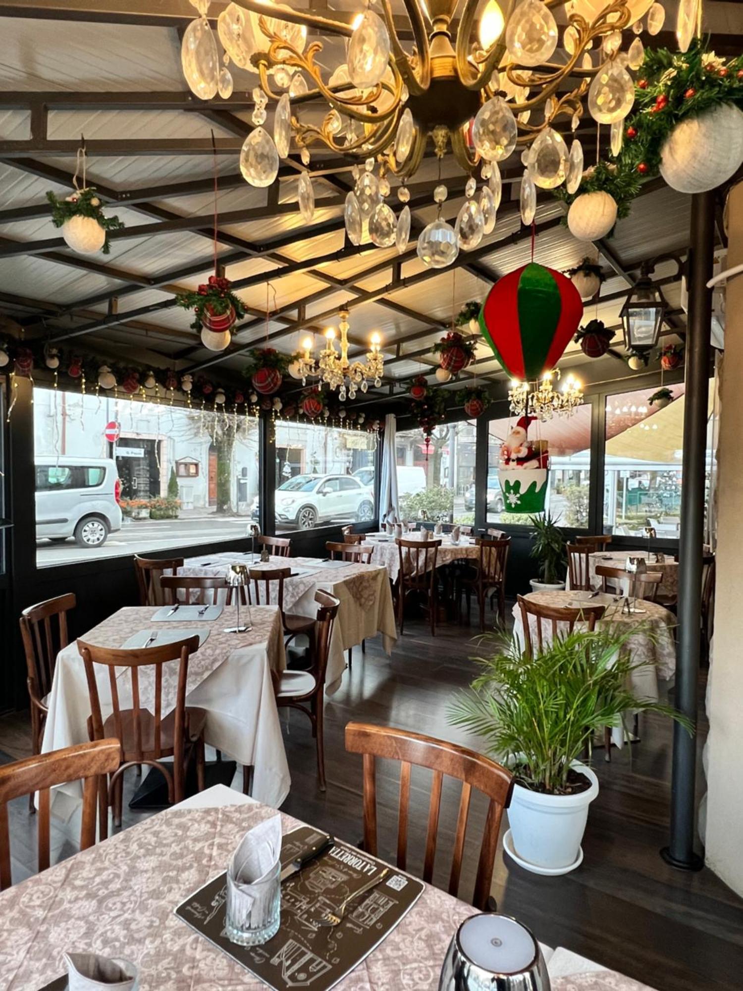 Albergo Ristorante La Torretta 佩波利堡 外观 照片