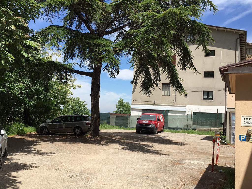 Albergo Ristorante La Torretta 佩波利堡 外观 照片