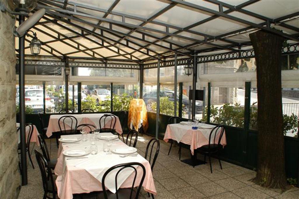 Albergo Ristorante La Torretta 佩波利堡 外观 照片