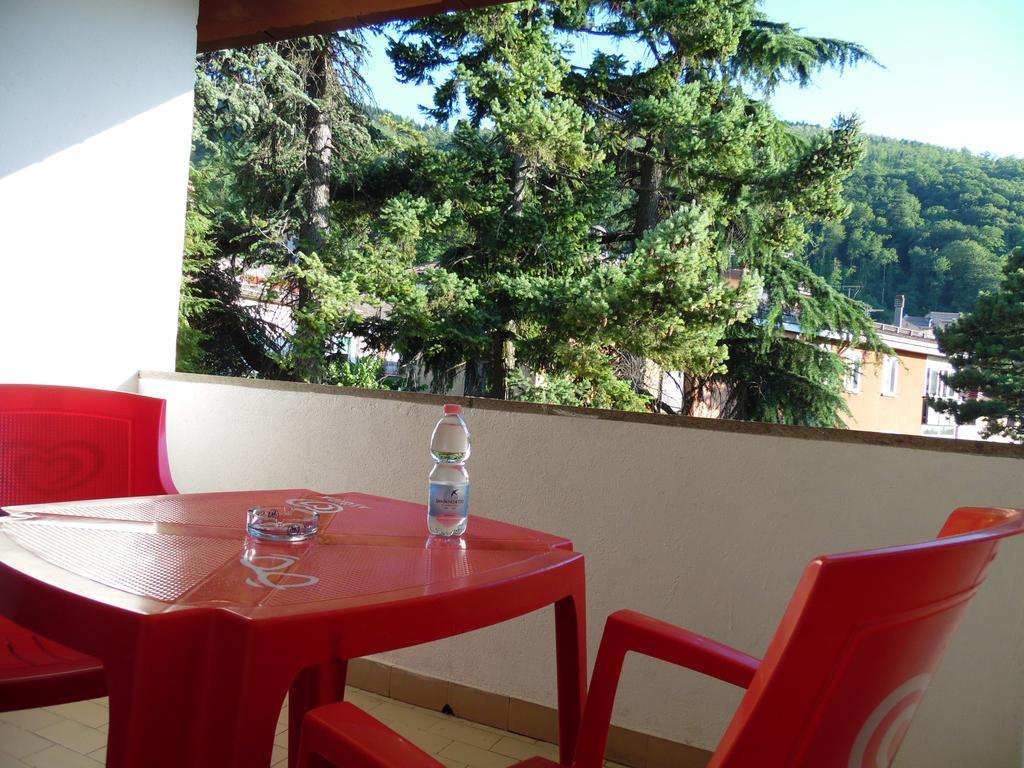 Albergo Ristorante La Torretta 佩波利堡 外观 照片